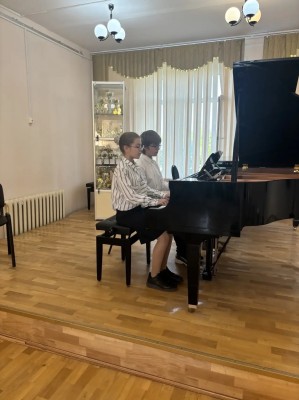Концерт ансамблей «Вместе весело шагать»